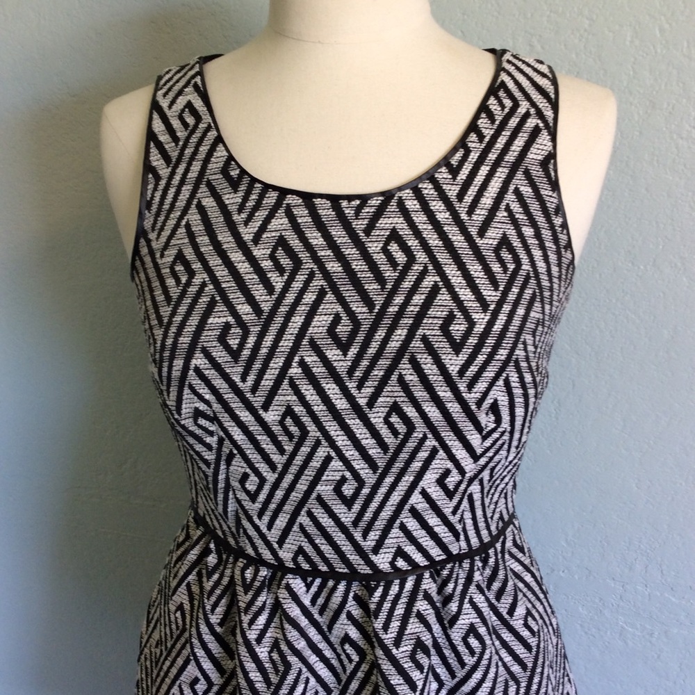 OUTBACK RED dress Women’s Size 6